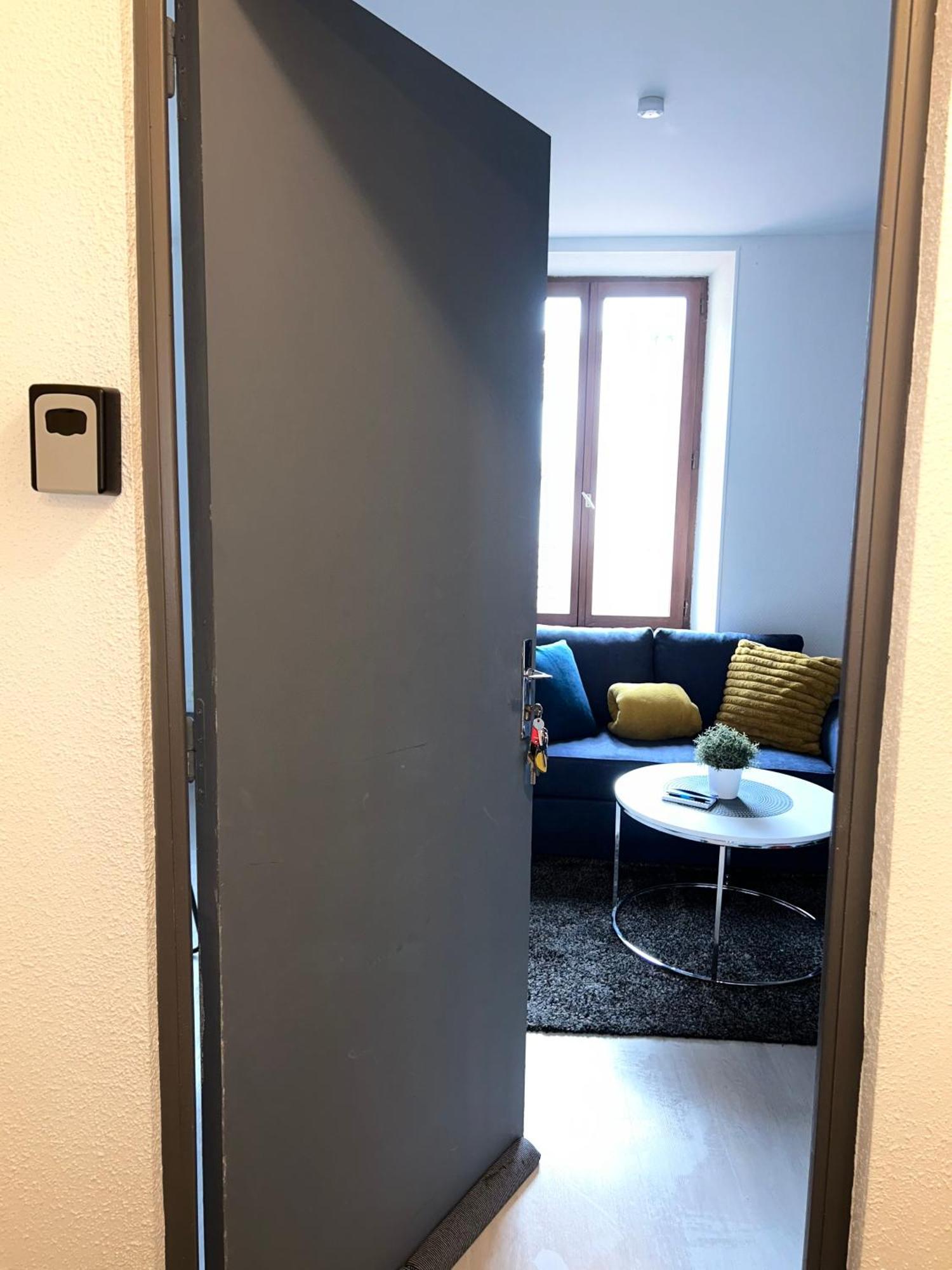 Apartment De 30m² Hypercentre Tres Calme *